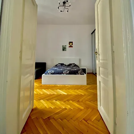 Διαμέρισμα Cozy / Location / Centre *